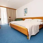 Stella 3* Neum