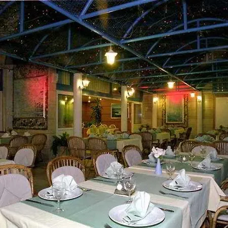 Stella فندق 3*