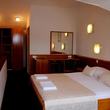 Hotel Stella Neum