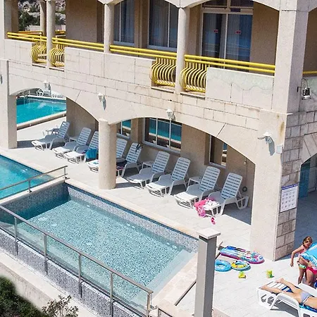 Stella Hotel 3*